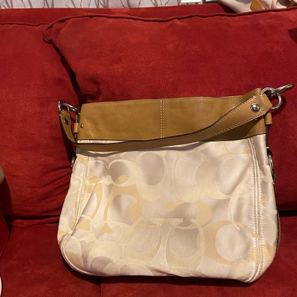 Cream and Tan coach bag with matching wallet - Picture 7 of 10